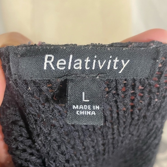 RELATIVITY SLEEVELESS CARDIGAN WITH FRINGE Size Large - Picture 4 of 6